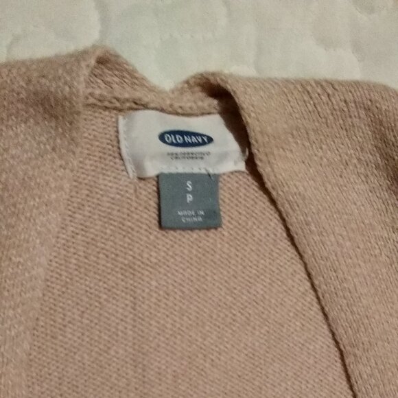 Old Navy Tan Cardigan.  Women's Size Small.  Like New Without Tags. - Picture 5 of 7